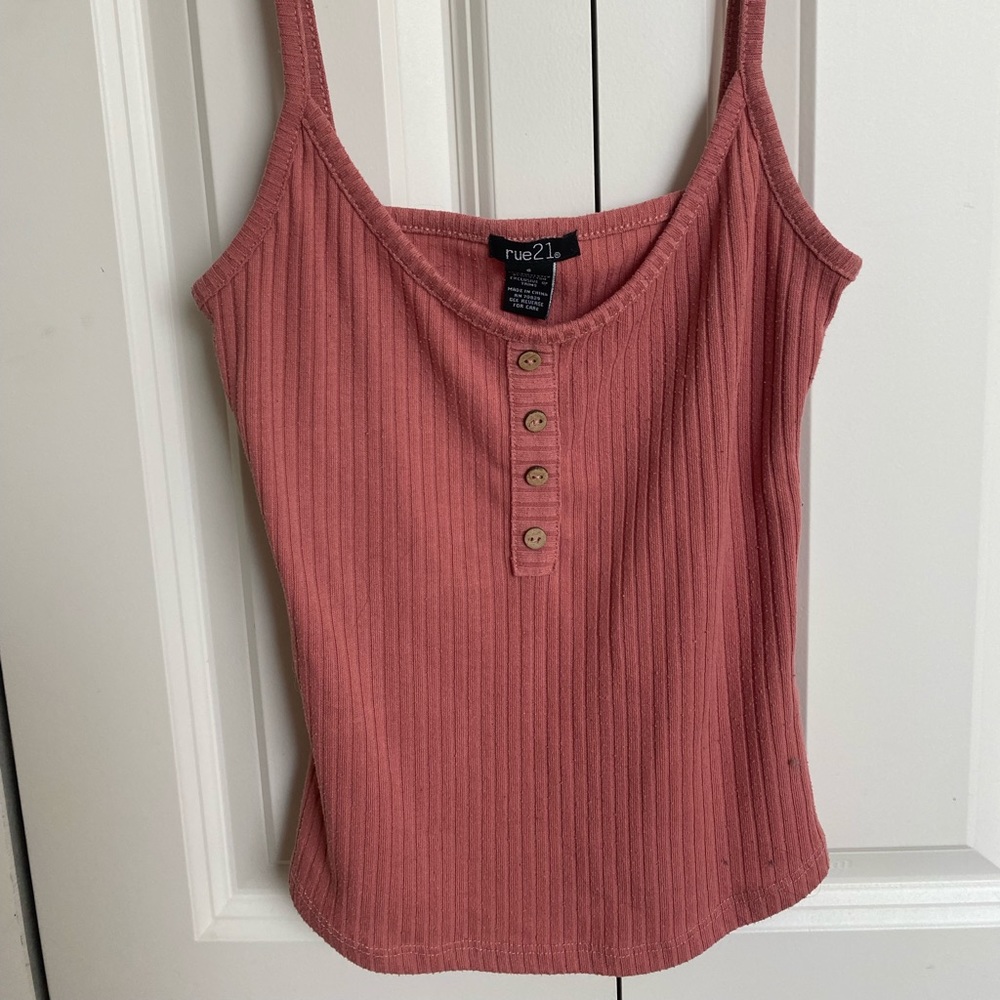Pink tank top